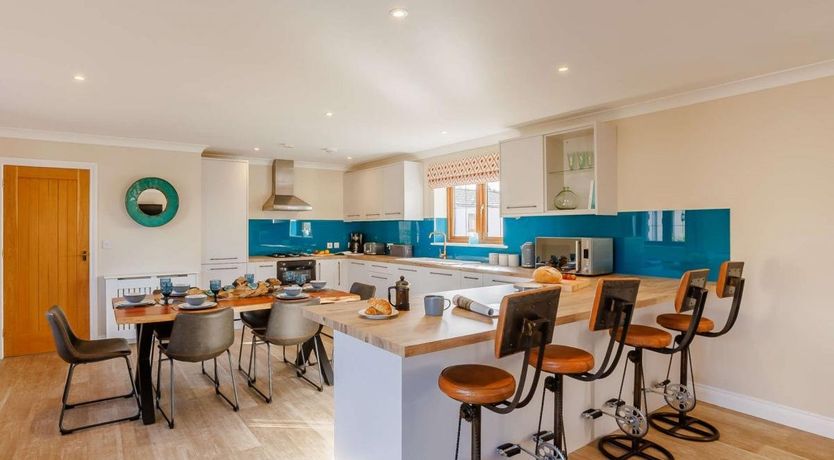 Photo of 3 Bed in Westward Ho