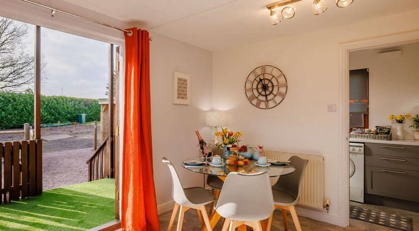 Photo of 1 Bed in Whitegate