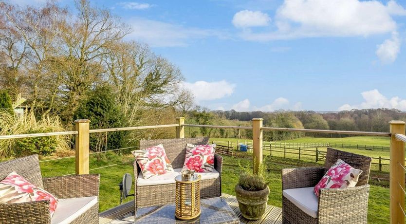 Photo of 1 Bed in Whitegate