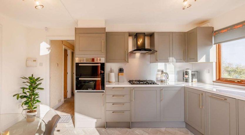 Photo of 1 Bed in Whitegate