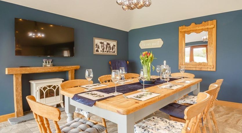 Photo of 4 Bed in Rhewl