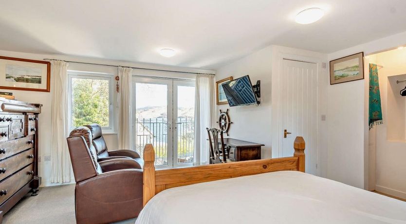 Photo of 1 Bed in Crarae Furnace