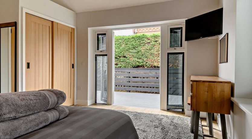 Photo of 4 Bed in Holt