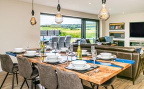 Photo of 4 Bed in Holt