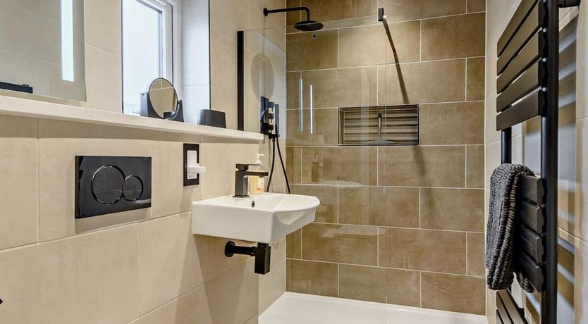 Photo of 4 Bed in Weybourne