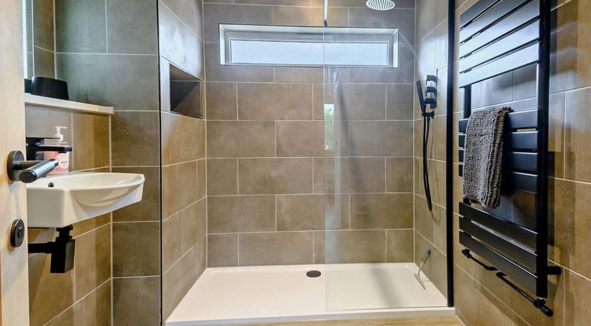 Photo of 4 Bed in Weybourne