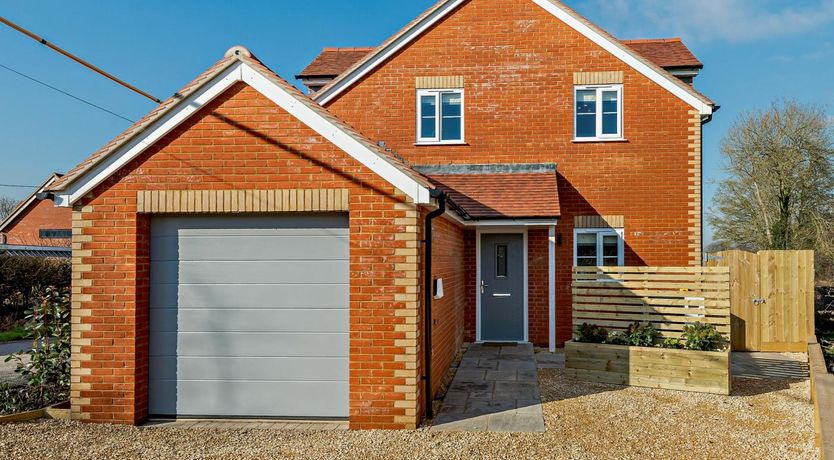 Photo of 2 Bed in Shaftesbury