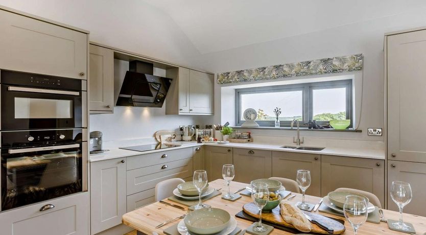 Photo of 3 Bed in Hartland