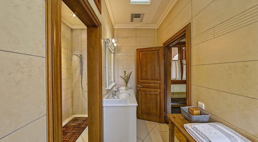 Photo of Heaven's Light