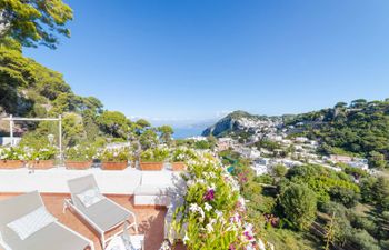 Sea Stacks Villa