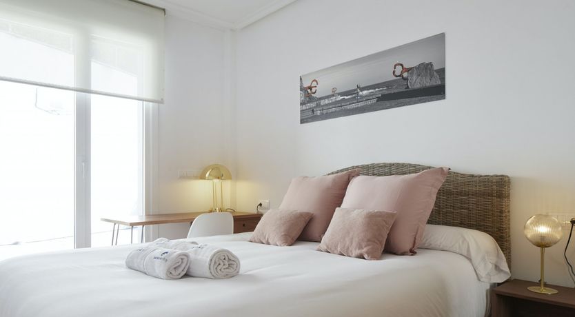 Photo of Basque in it