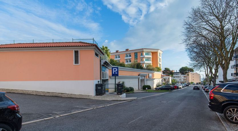 Photo of Blue Ocean Floor