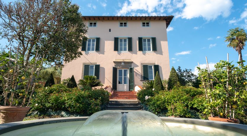 Photo of La Grande Villa Rosa