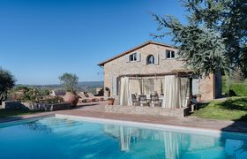 Photo of a-glass-of-brunello