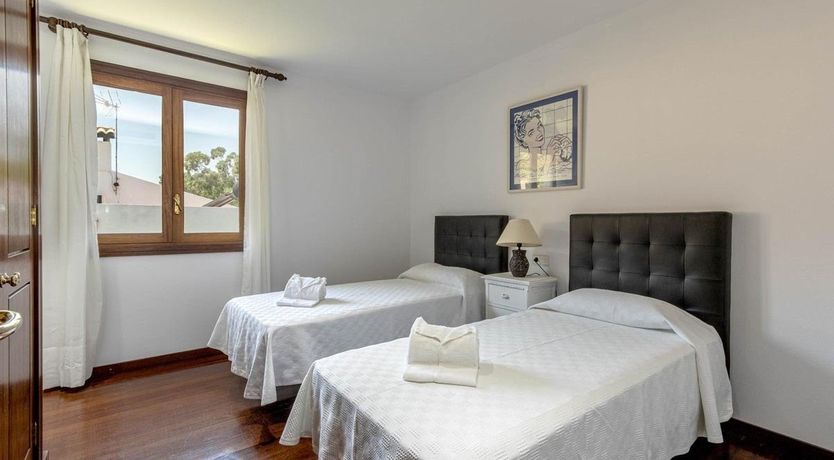 Photo of Wrapped in Green