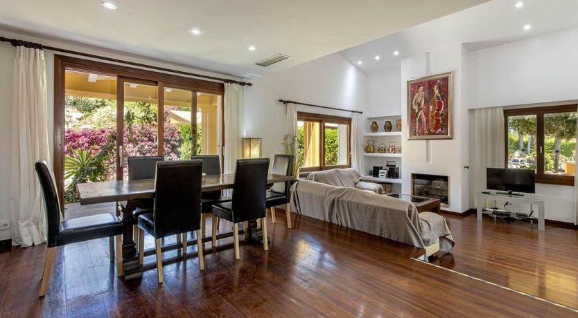 Photo of Wrapped in Green