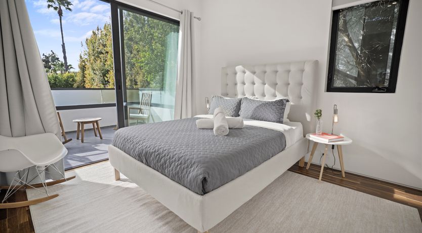 Photo of Welcome To Hollywood