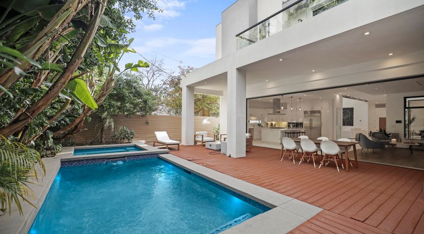 Photo of Welcome To Hollywood