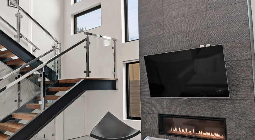 Photo of Welcome To Hollywood