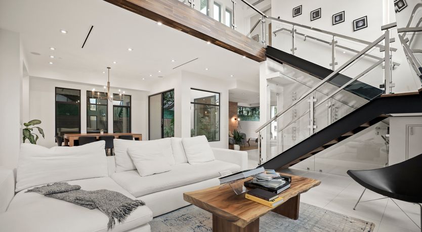 Photo of Welcome To Hollywood