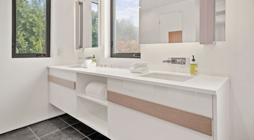 Photo of Welcome To Hollywood