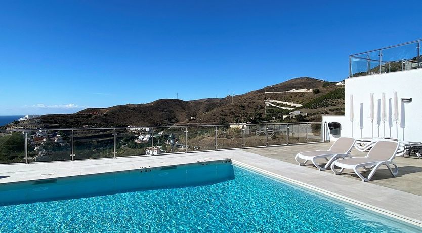 Photo of Wicker & Waves