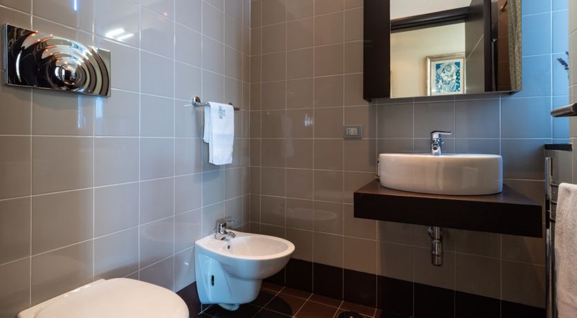 Photo of Chestnut Mare