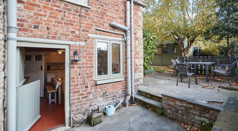 Photo of Holly & Stone