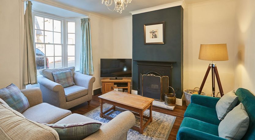 Photo of Holly & Stone