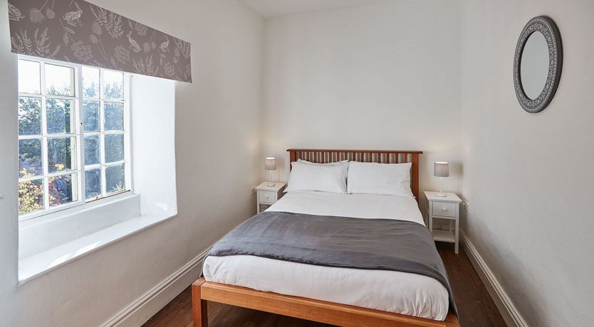 Photo of Holly & Stone