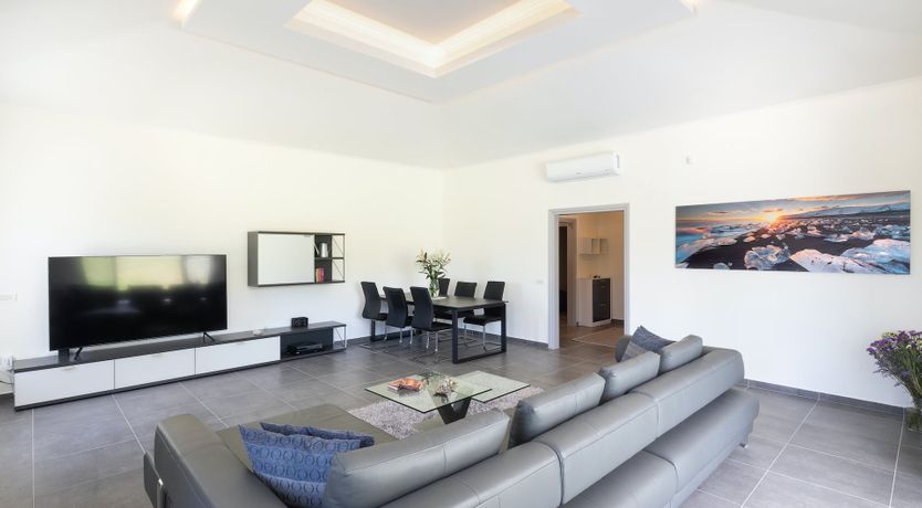 Photo of Grecian Alabaster