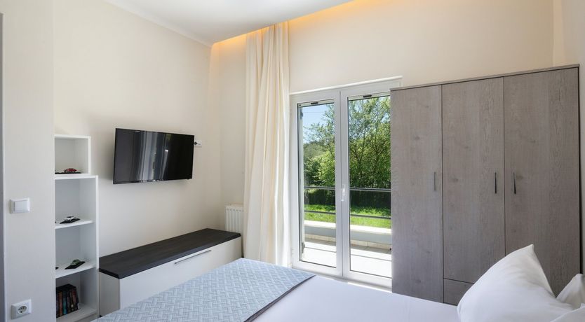 Photo of Grecian Alabaster