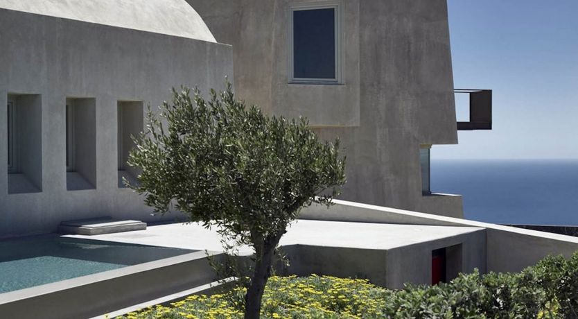 Photo of Low Down Rolling Stone