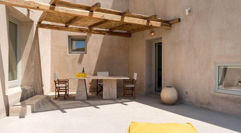 Photo of Low Down Rolling Stone