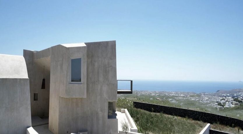 Photo of Low Down Rolling Stone