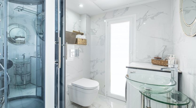 Photo of The Lady in Gold