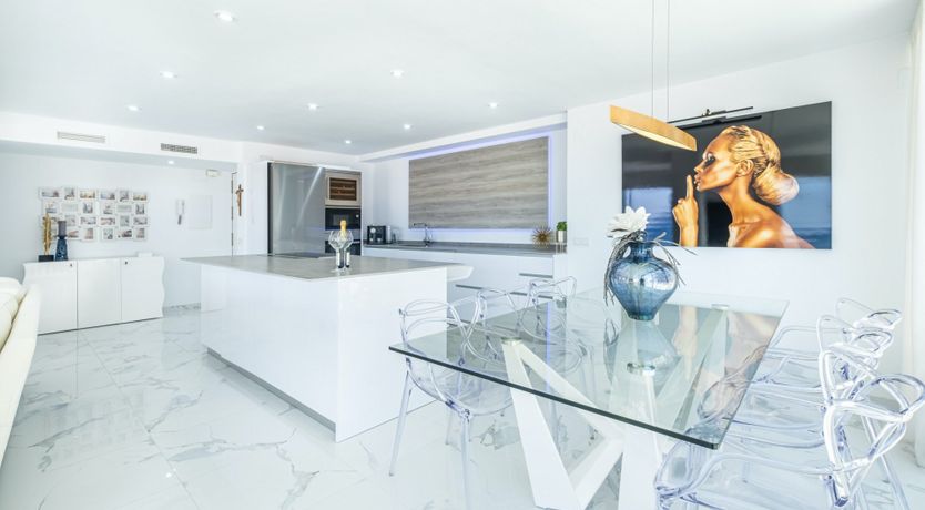 Photo of The Lady in Gold