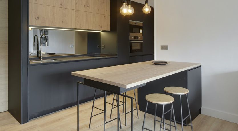 Photo of Good Times & Tan Lines