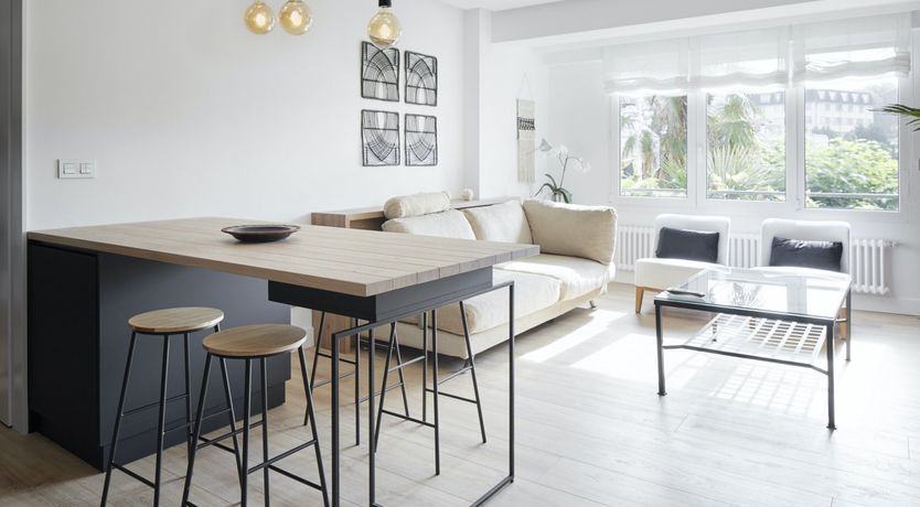 Photo of Good Times & Tan Lines