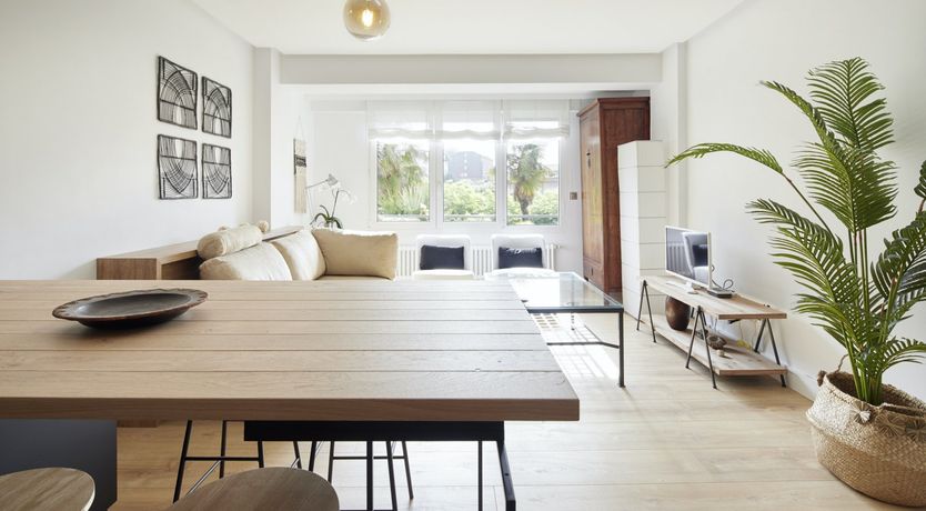 Photo of Good Times & Tan Lines