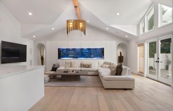 Urbane Jungle Holiday Home