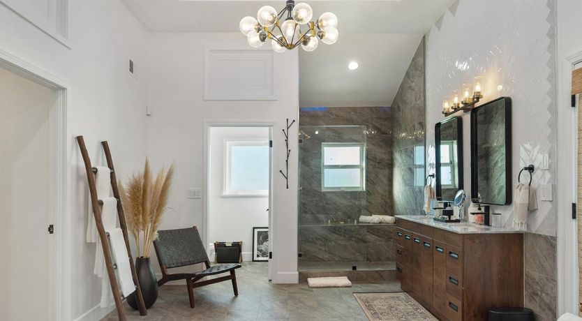 Photo of Urbane Jungle