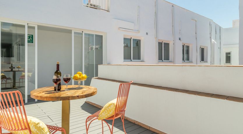 Photo of Finding Flores