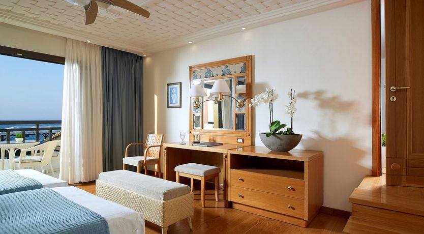 Photo of Royal Tempest