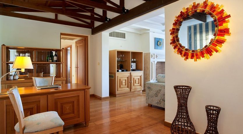 Photo of Royal Tempest