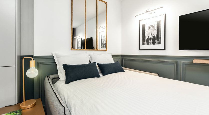 Photo of Petite Beauty