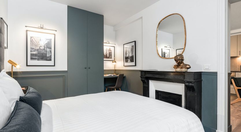 Photo of Petite Beauty