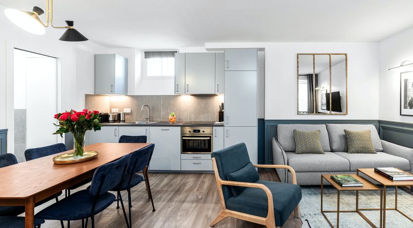 Photo of Petite Beauty