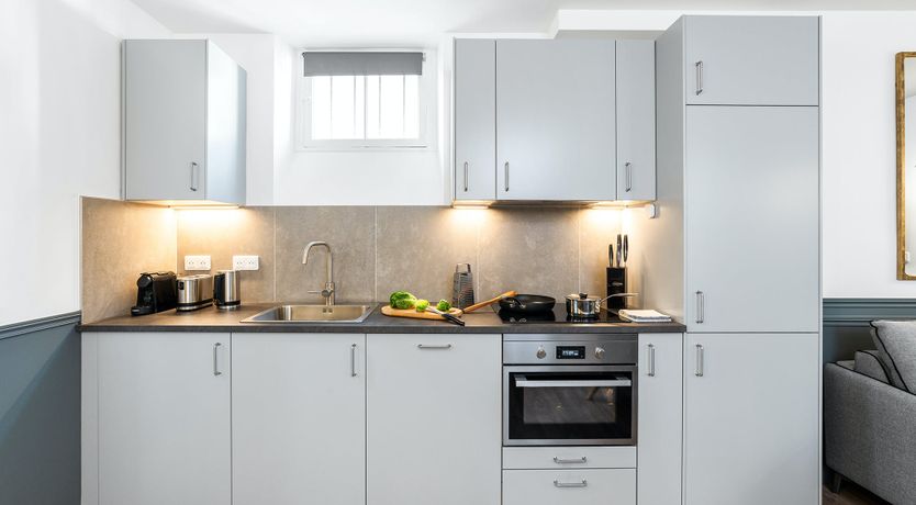 Photo of Petite Beauty