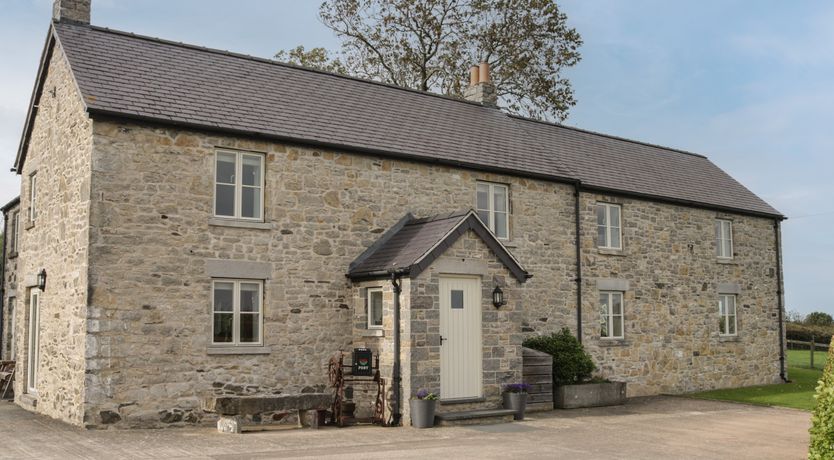 Photo of Cefn Berain Uchaf